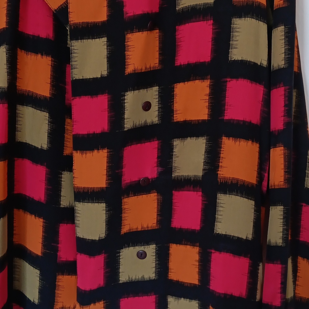 Vintage  Button Down Silk Blouse Size Small - Picture 9 of 10